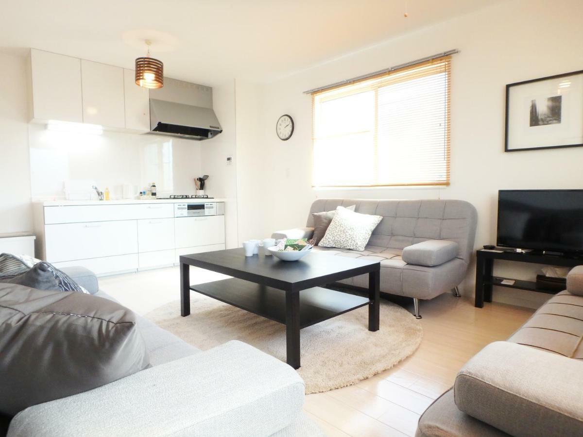 Fujirin Plaza Apartment Osaka Exterior photo